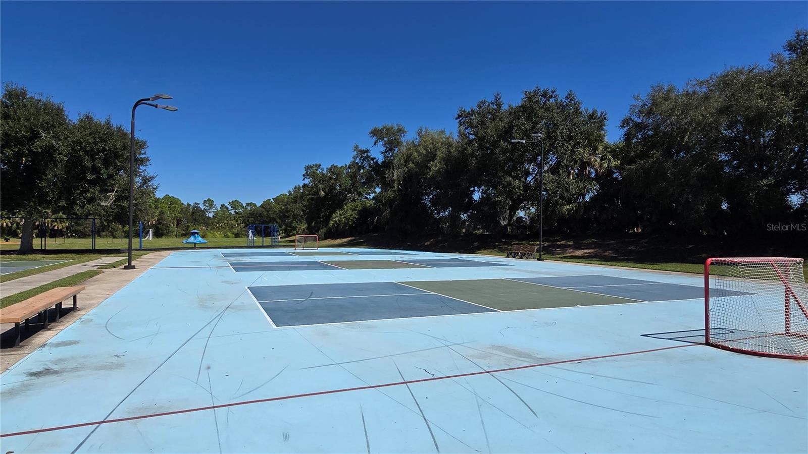 STONEYBROOK AT VENICE - Residential