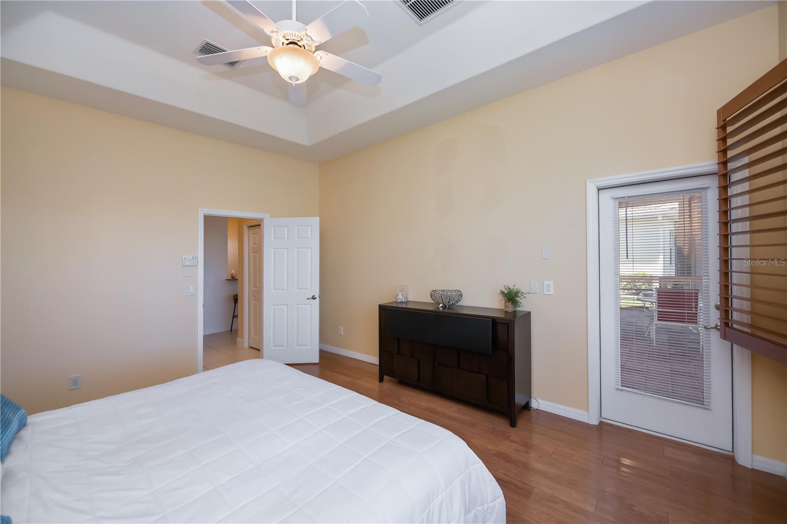 STONEYBROOK AT VENICE - Residential