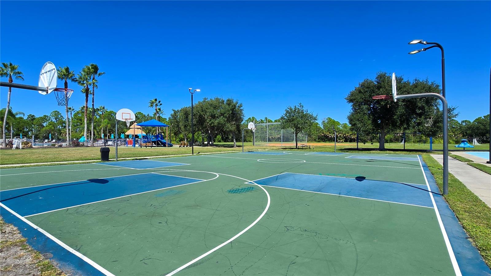 STONEYBROOK AT VENICE - Residential