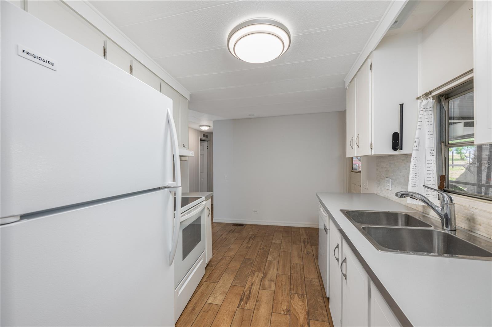 MONTVERDE MOBILE HOME SUB-DIVISION - Residential