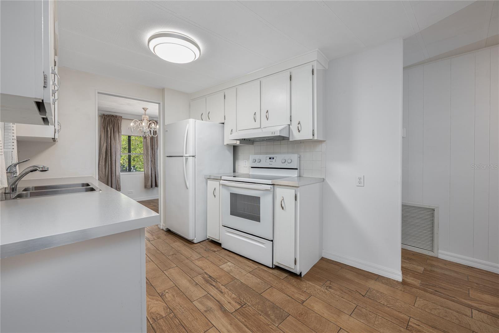 MONTVERDE MOBILE HOME SUB-DIVISION - Residential