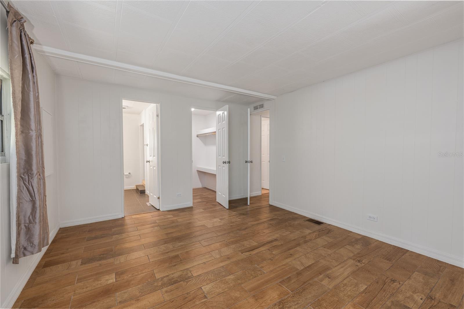 MONTVERDE MOBILE HOME SUB-DIVISION - Residential