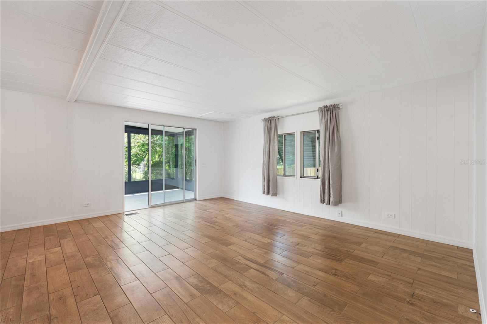 MONTVERDE MOBILE HOME SUB-DIVISION - Residential