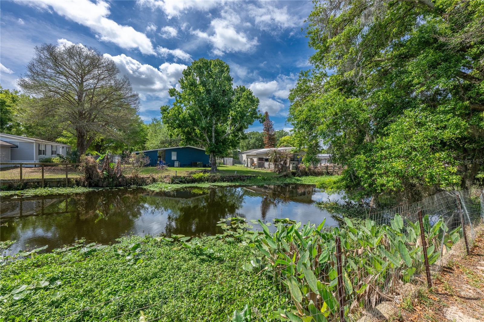 MONTVERDE MOBILE HOME SUB-DIVISION - Residential
