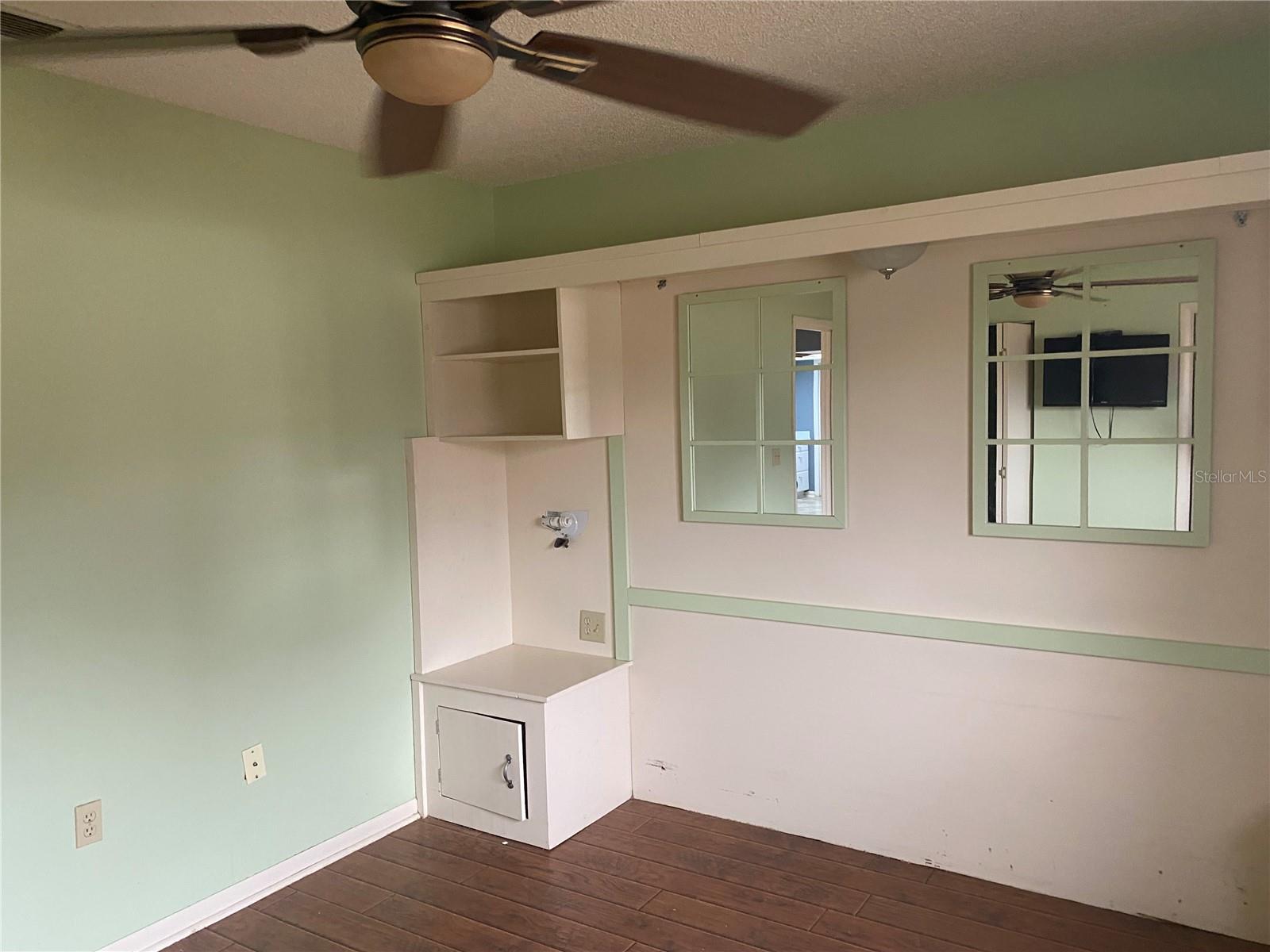 PALM CAY - Residential