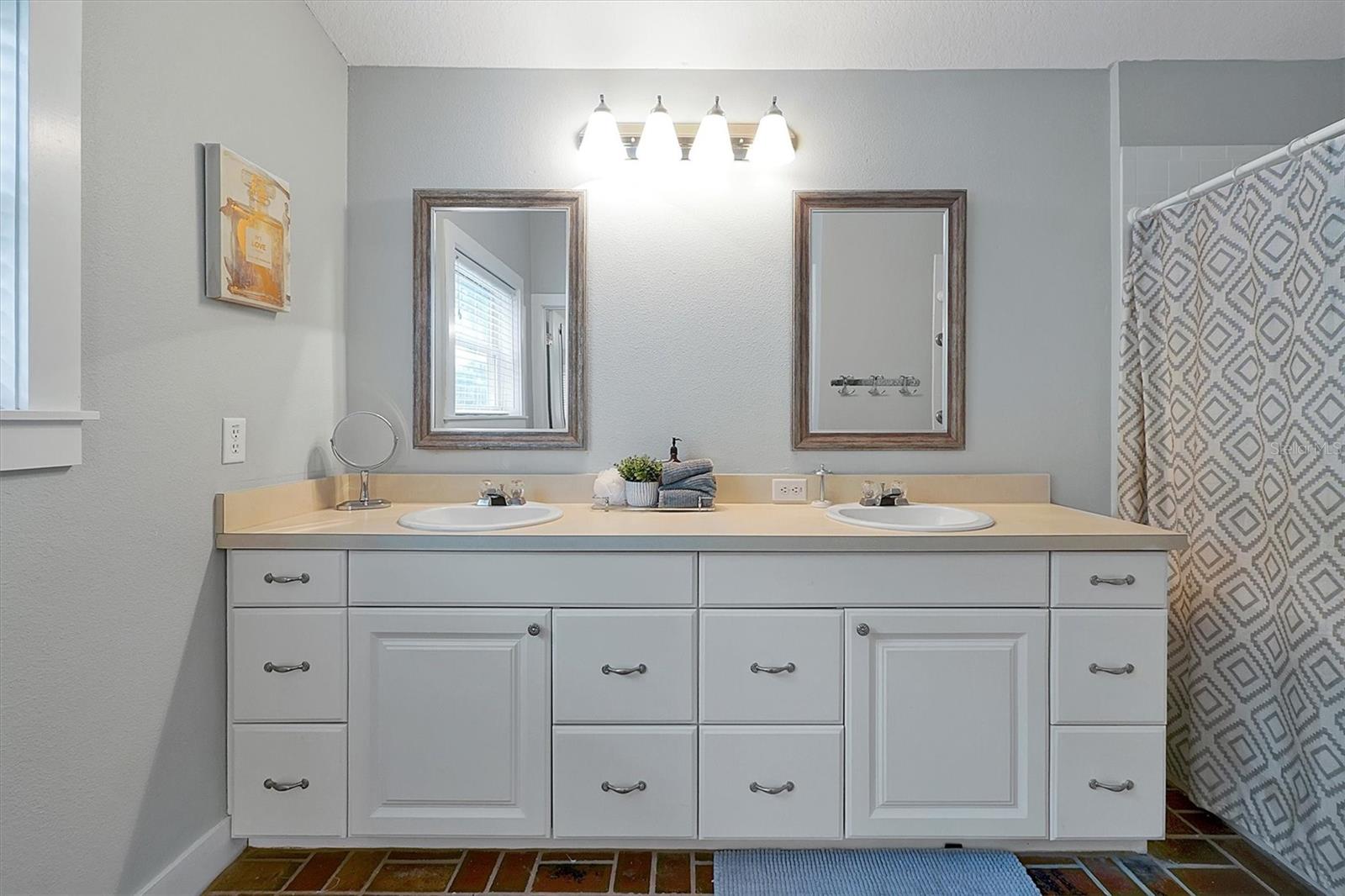 BACKUS & GUNION ADD - Residential