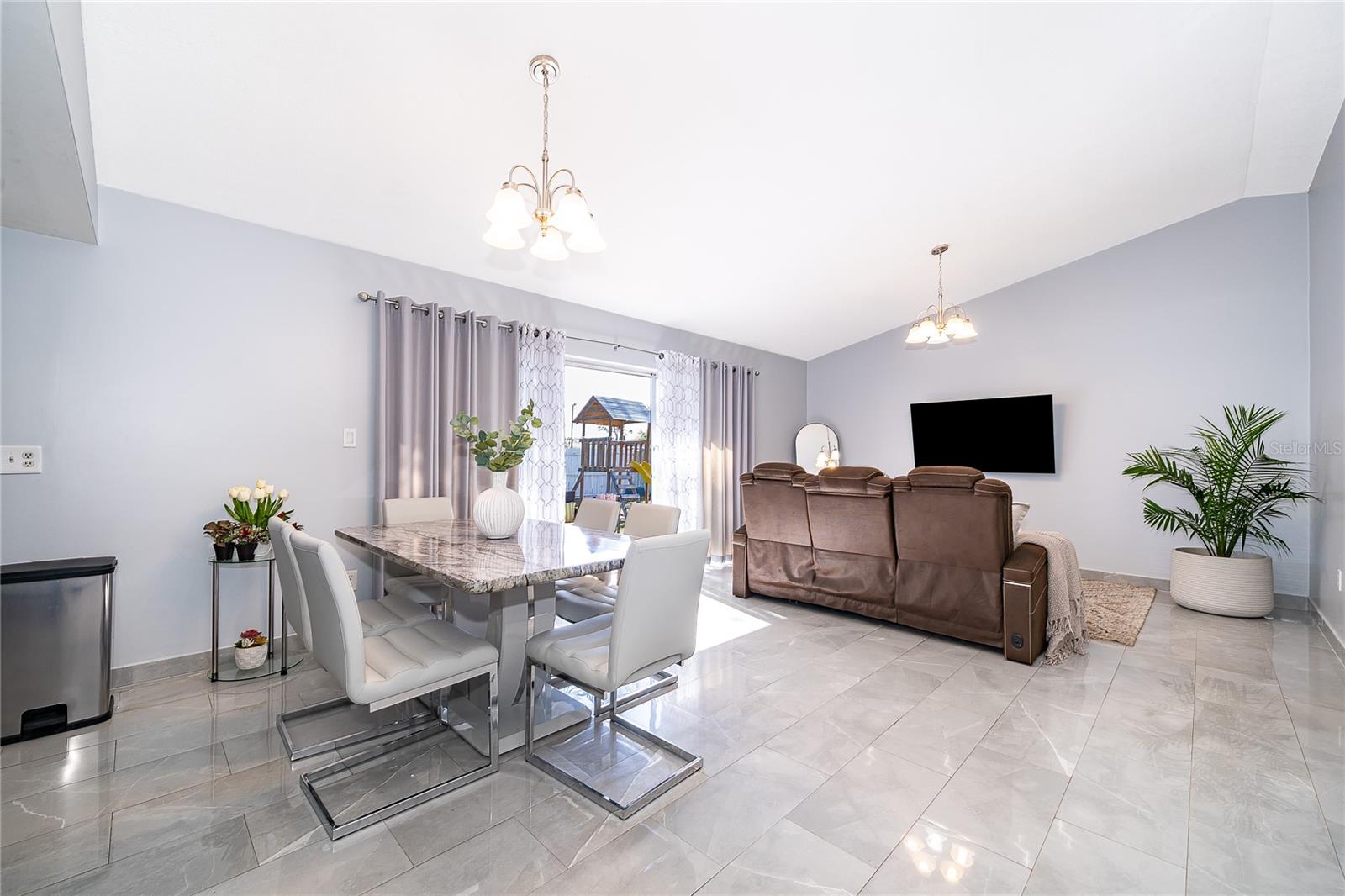 PEPPER MILL SEC 01 - Residential