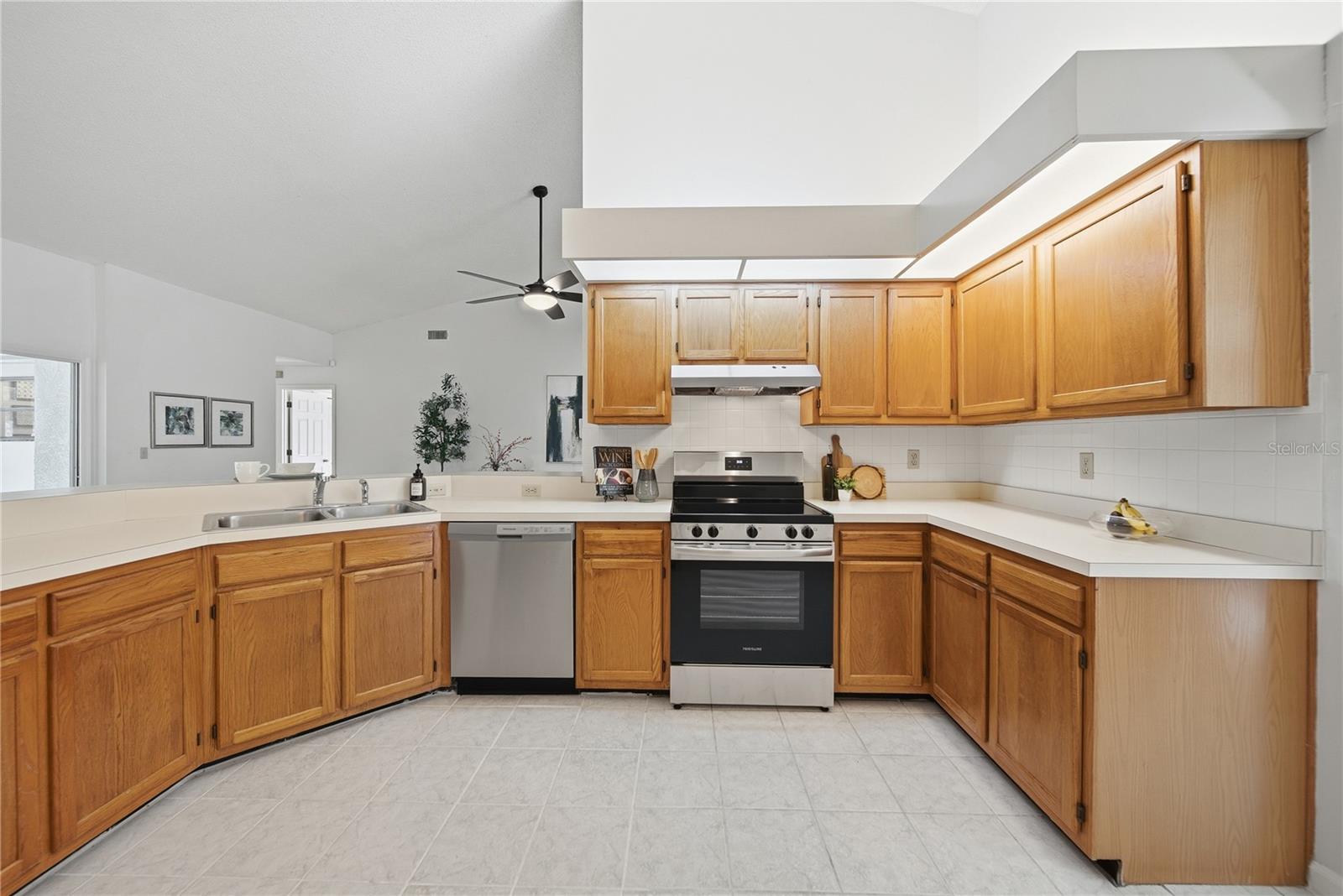 BLOOMINGDALE SEC BB PH - Residential