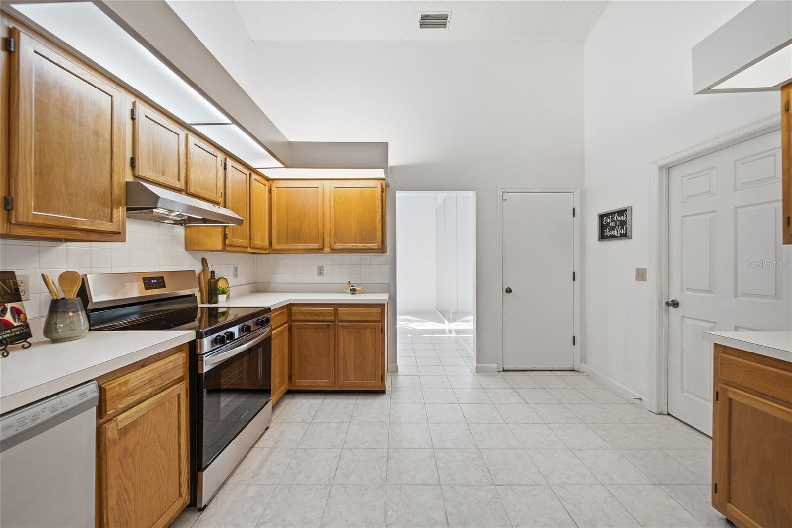 BLOOMINGDALE SEC BB PH - Residential