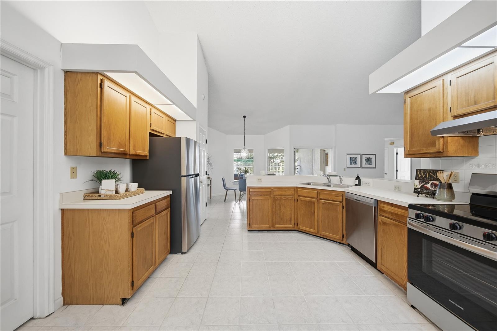 BLOOMINGDALE SEC BB PH - Residential