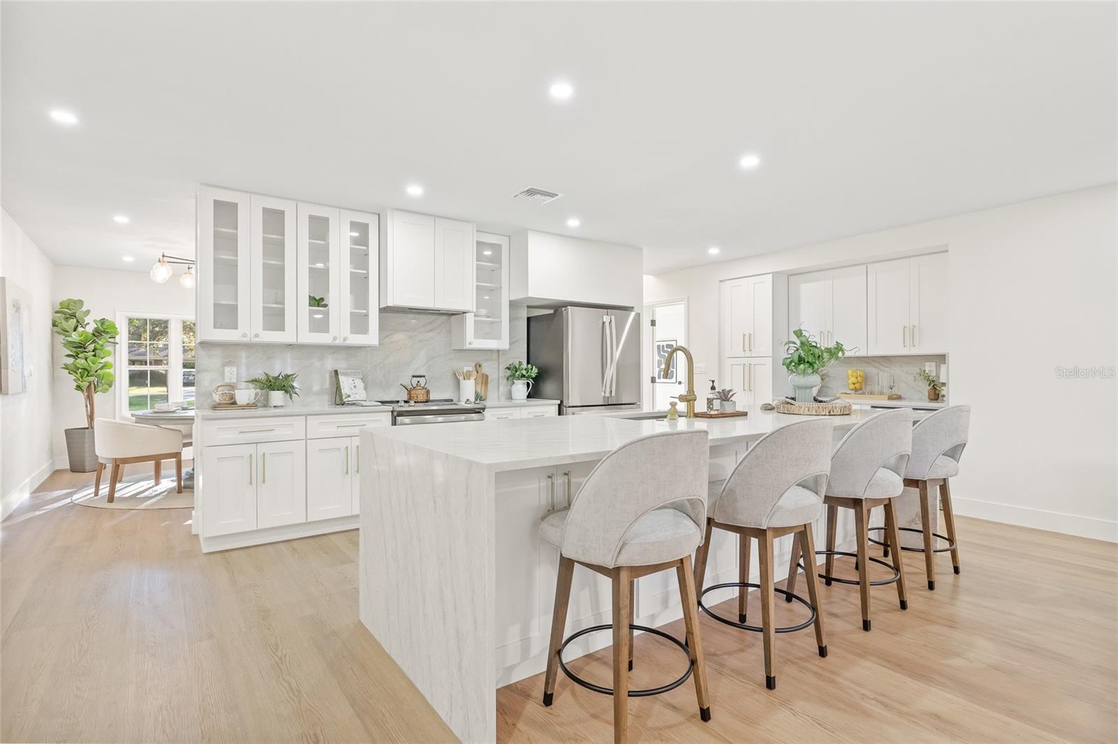 SUMMIT LAKE SEC OF LAKEWOOD ESTATES - Residential