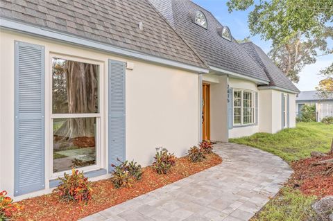 Photo of 2615 Desoto Way S, St Petersburg, FL 33712 (MLS # TB8438978) Photo of 2615 Desoto Way S, St Petersburg, FL 33712 (MLS # TB8438978)