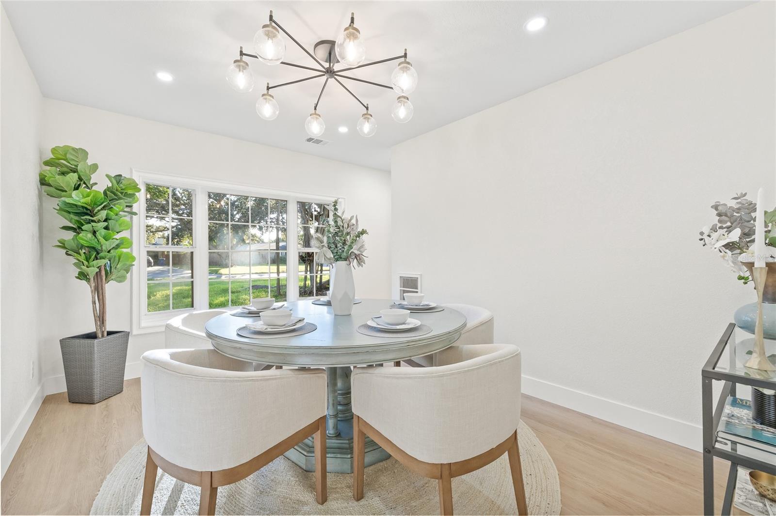 SUMMIT LAKE SEC OF LAKEWOOD ESTATES - Residential