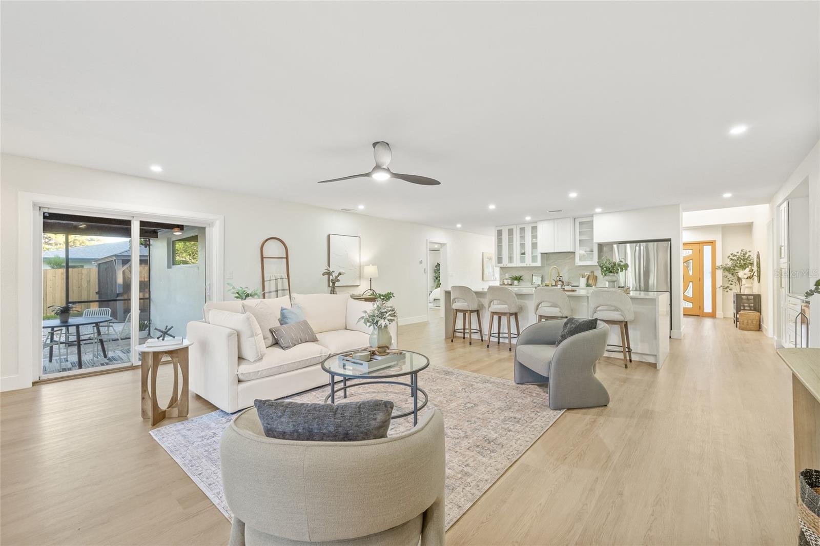 SUMMIT LAKE SEC OF LAKEWOOD ESTATES - Residential