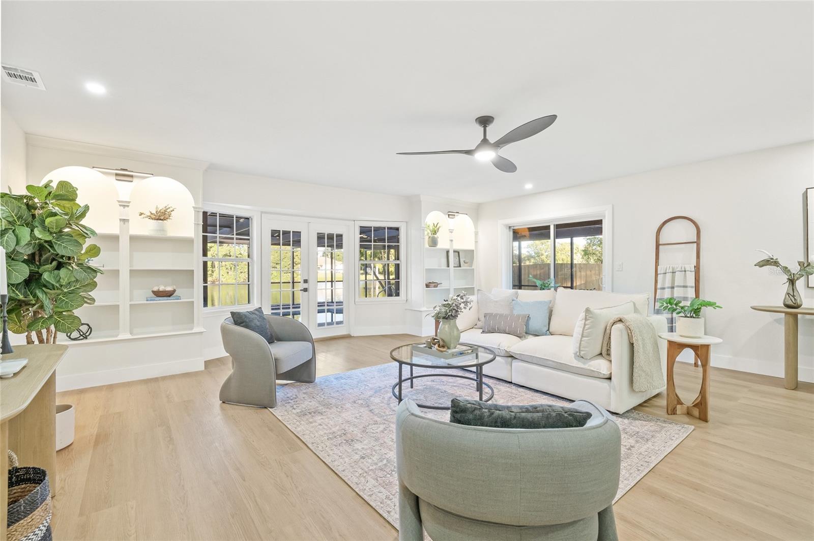 SUMMIT LAKE SEC OF LAKEWOOD ESTATES - Residential