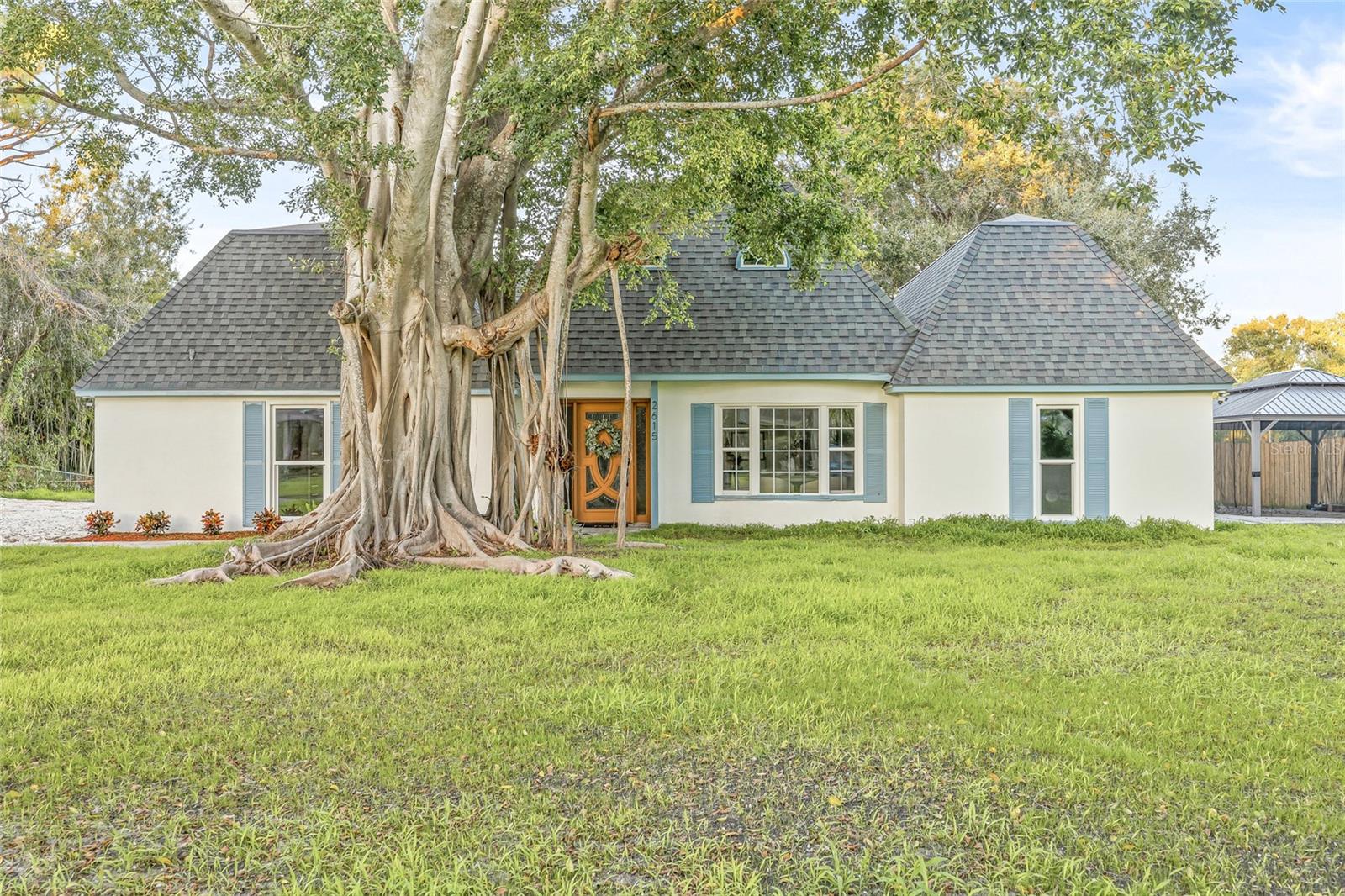 SUMMIT LAKE SEC OF LAKEWOOD ESTATES - Residential