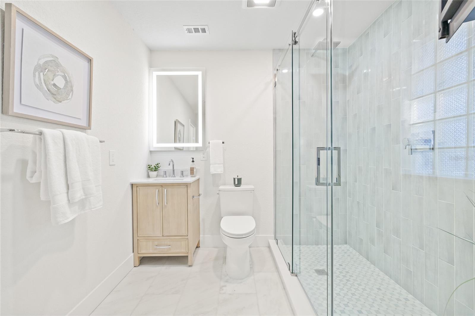 SUMMIT LAKE SEC OF LAKEWOOD ESTATES - Residential