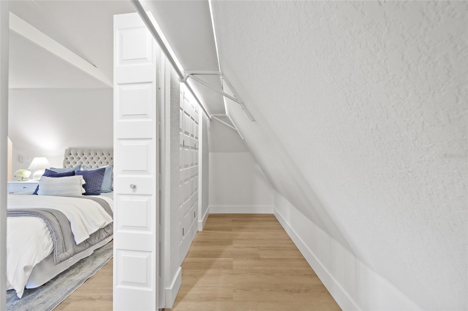 SUMMIT LAKE SEC OF LAKEWOOD ESTATES - Residential