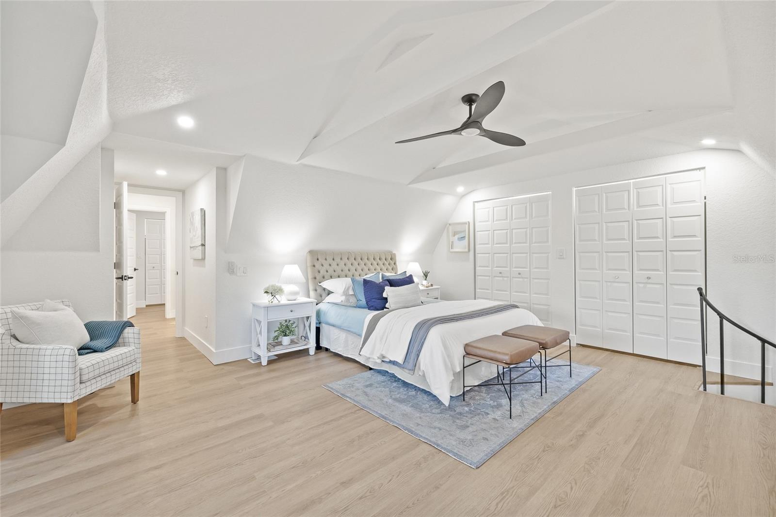 SUMMIT LAKE SEC OF LAKEWOOD ESTATES - Residential