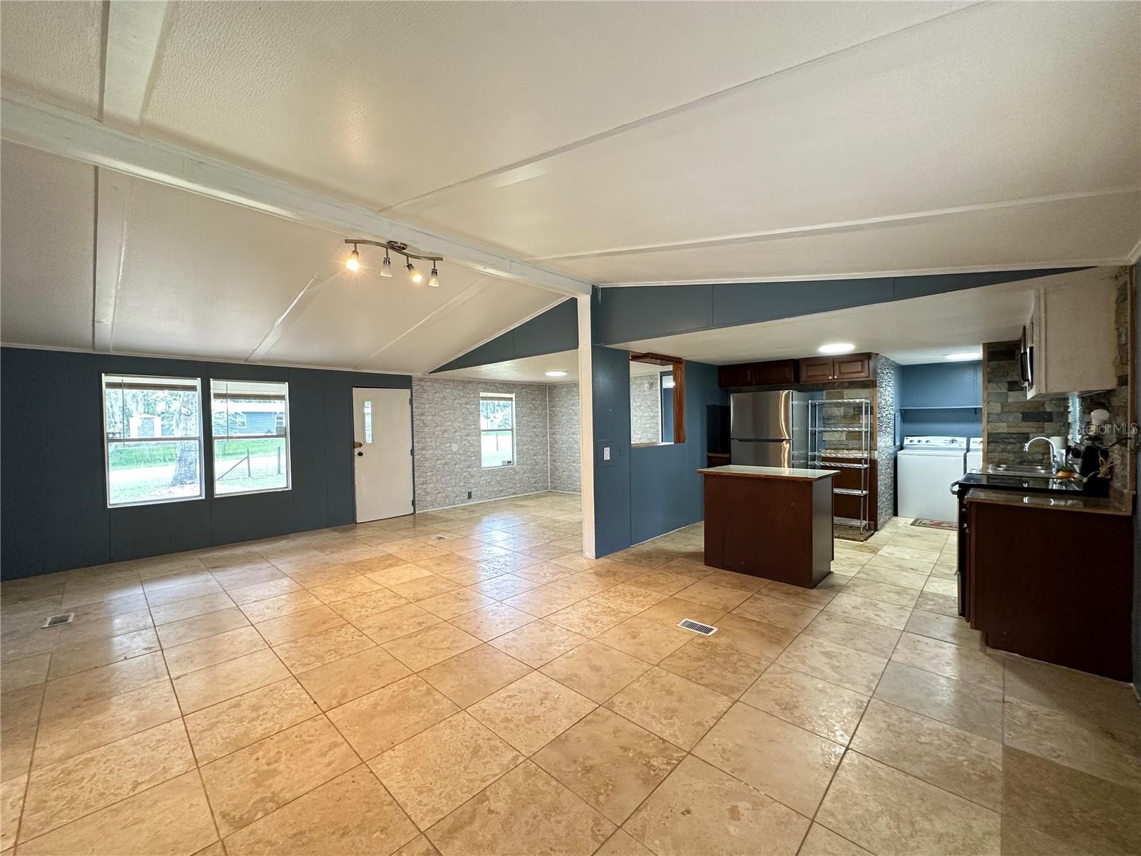 BELLEVIEW - Residential