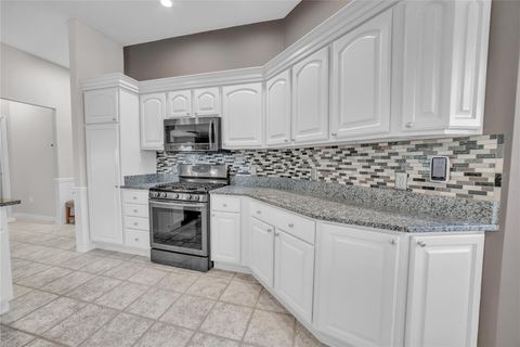 Tiny photo for 7180 SE 172nd Hazelwood Loop, The Villages, FL 32162 (MLS # G5105470)