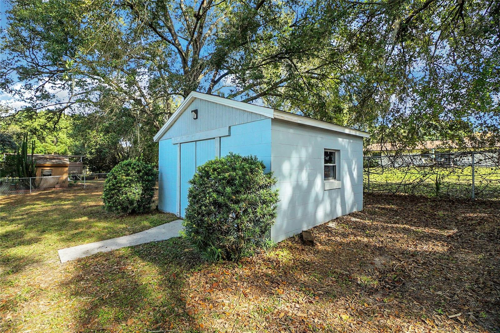 MI-LU ESTATES - Residential