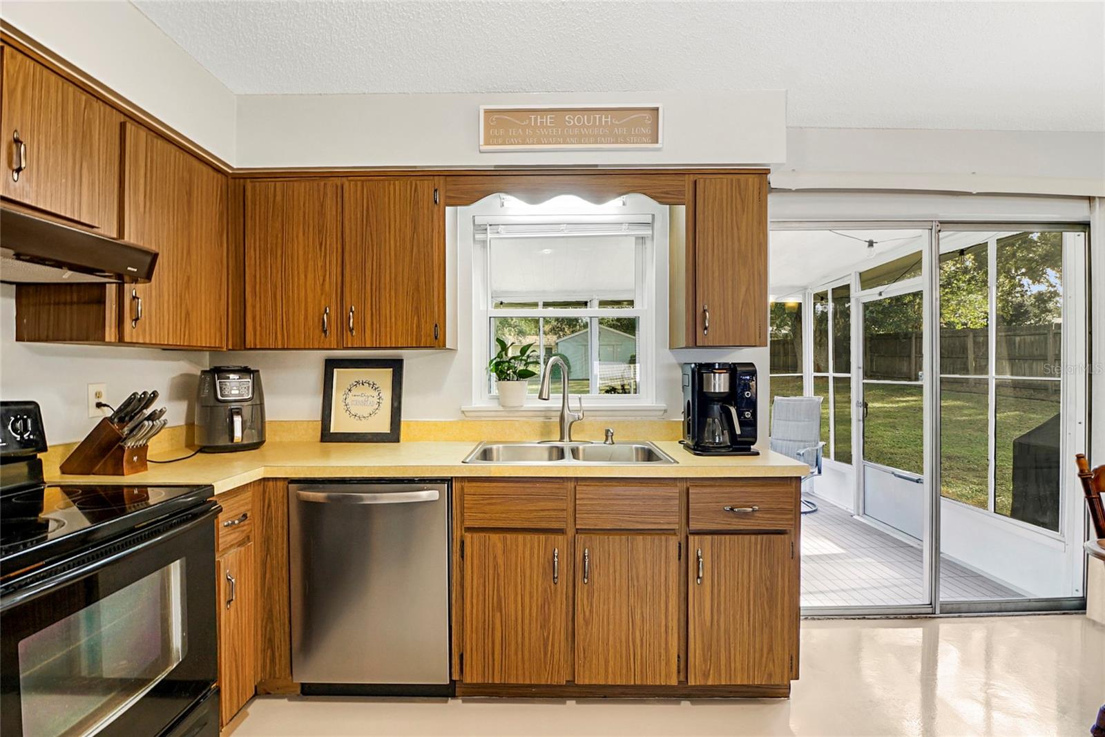 MI-LU ESTATES - Residential