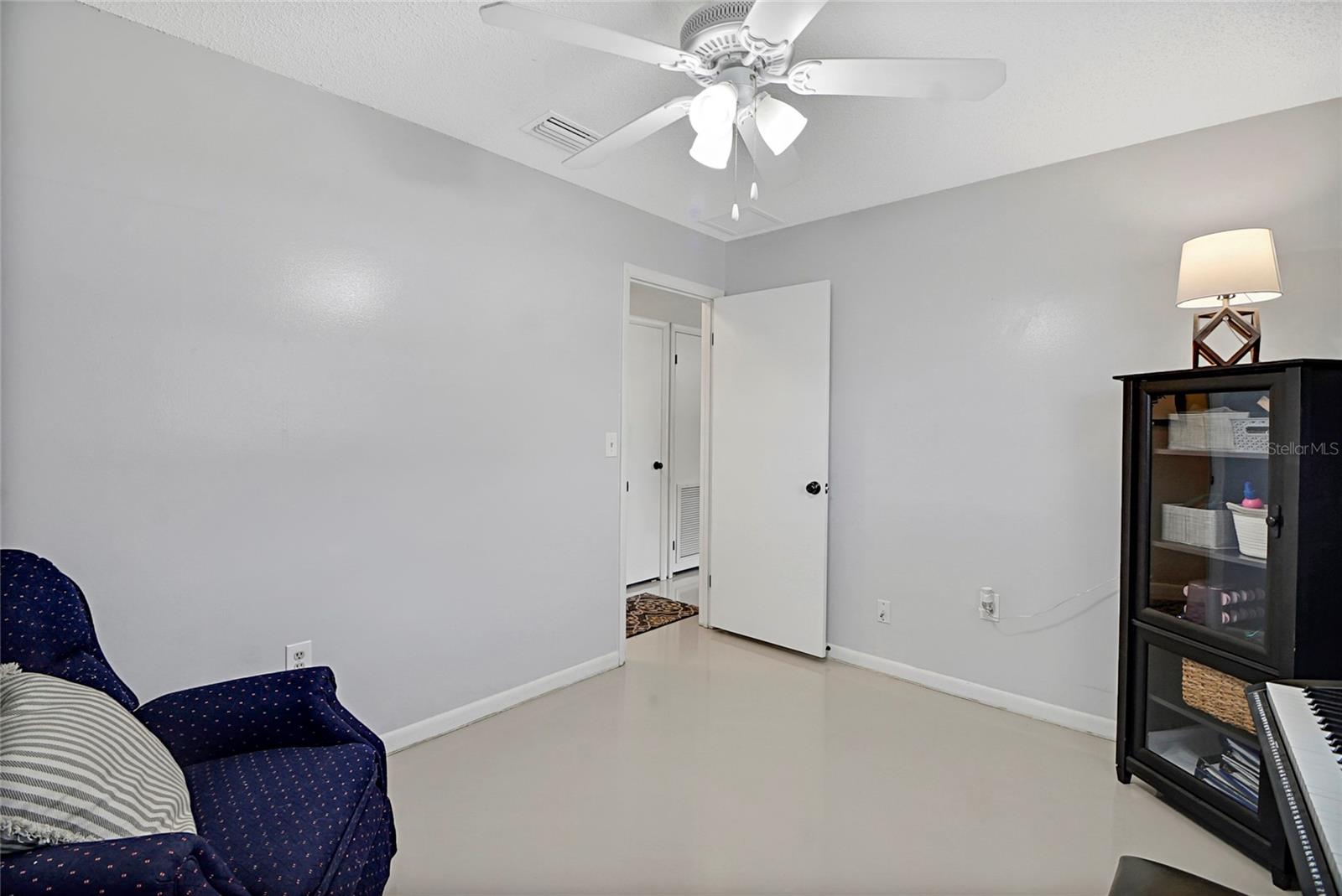 MI-LU ESTATES - Residential