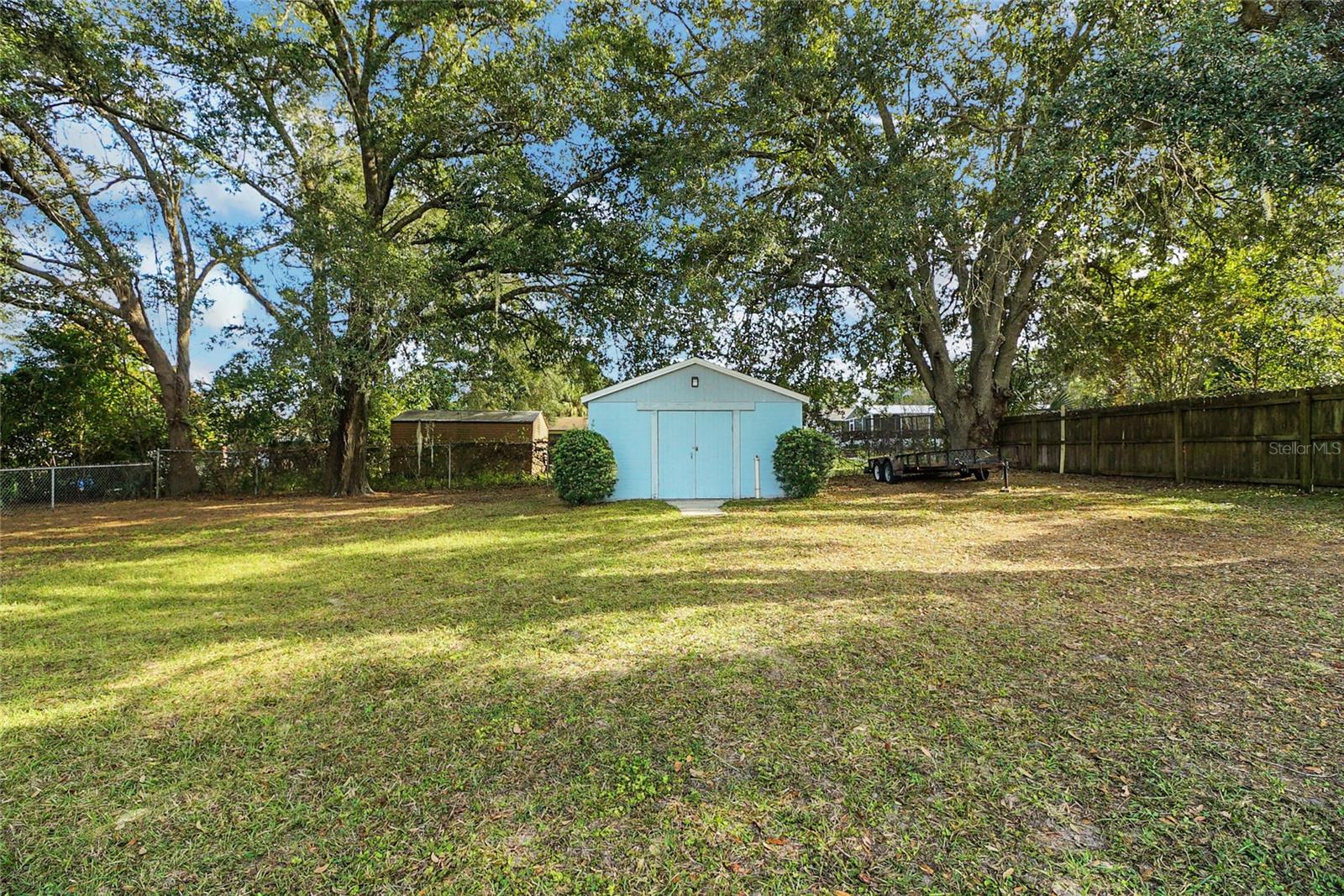 MI-LU ESTATES - Residential