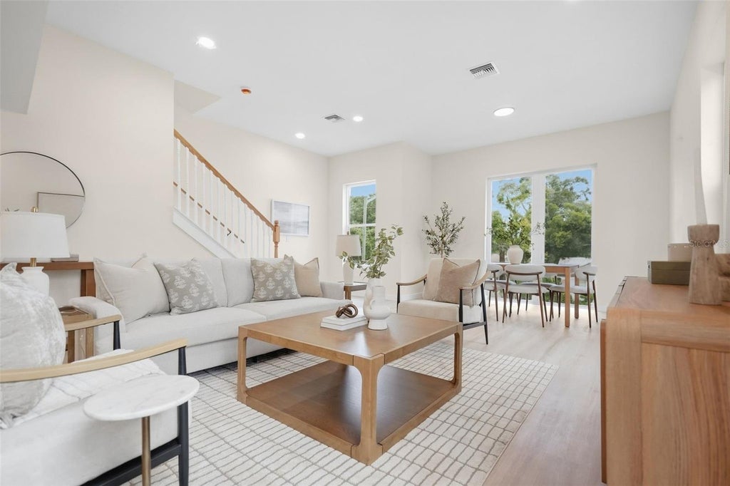 Photo of 2142 5th Avenue N, St Petersburg, FL 33713 (MLS # TB8544338)