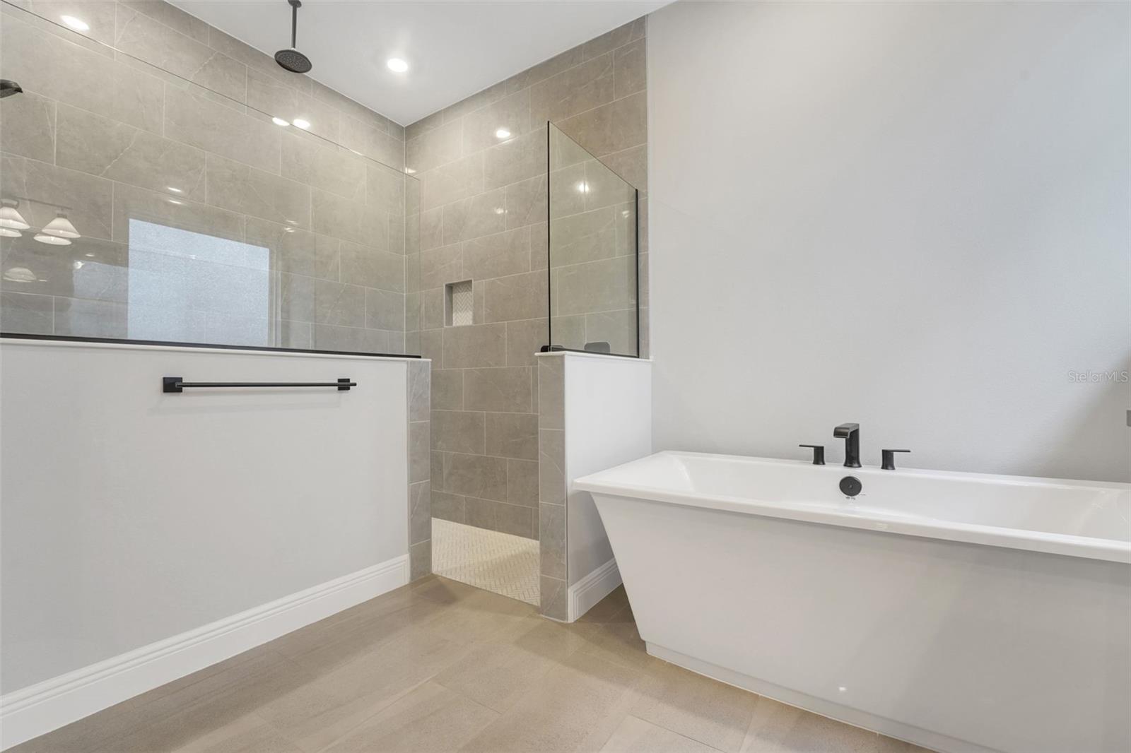 PALMS AT WINDERMERE - Residential