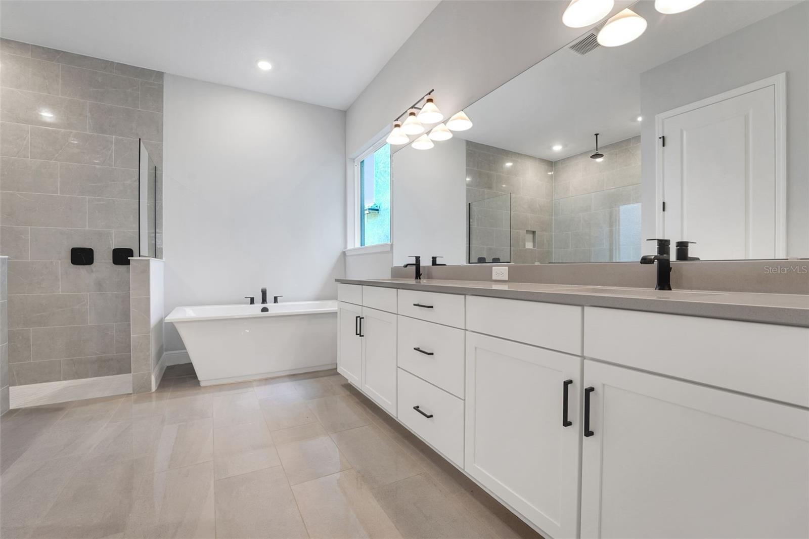 PALMS AT WINDERMERE - Residential