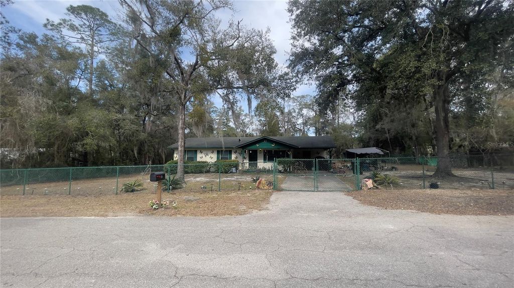 Photo of 20 Easy Street, Bronson, FL 32621 (MLS # GC537250)