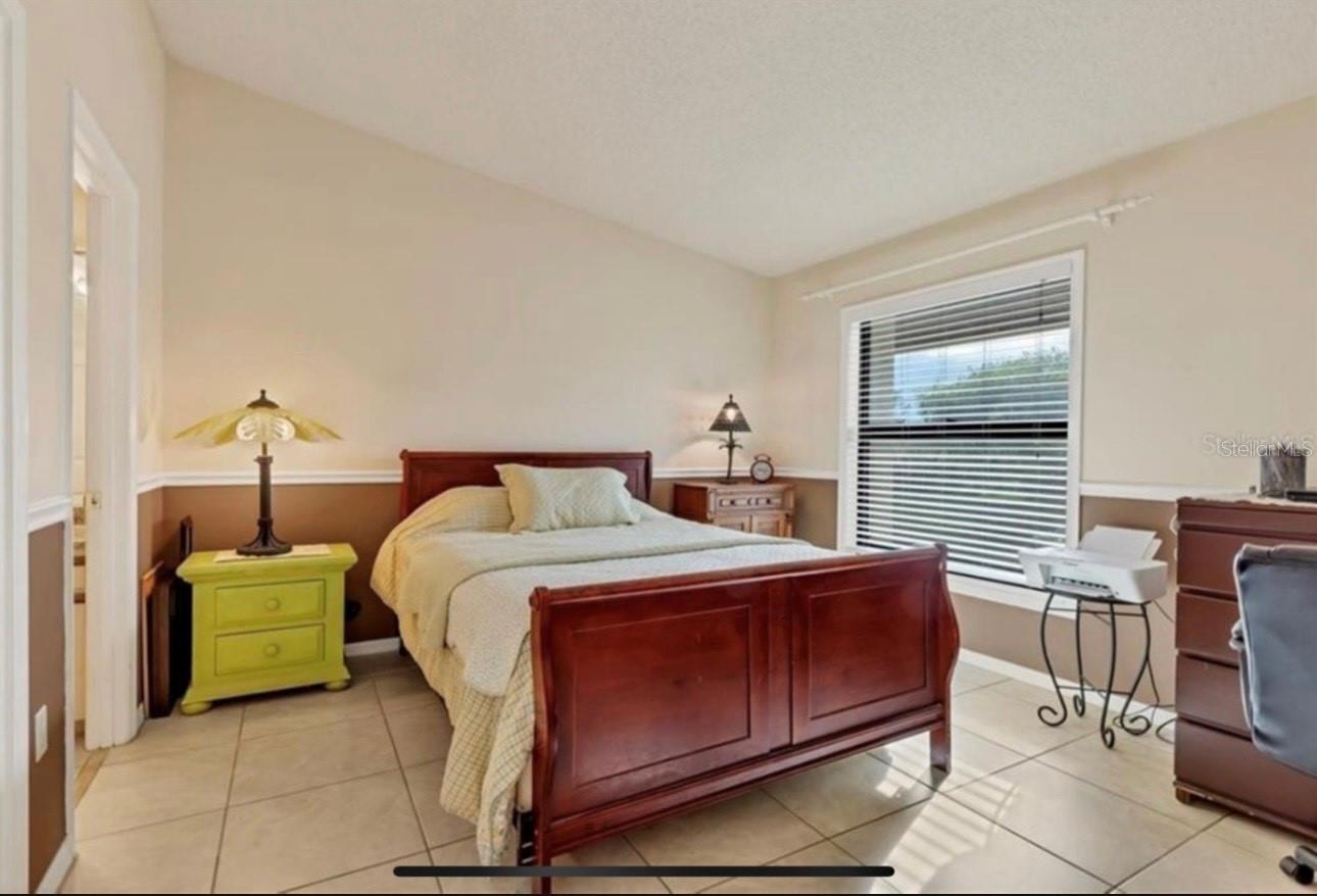 WEYBRIDGE - Residential Lease