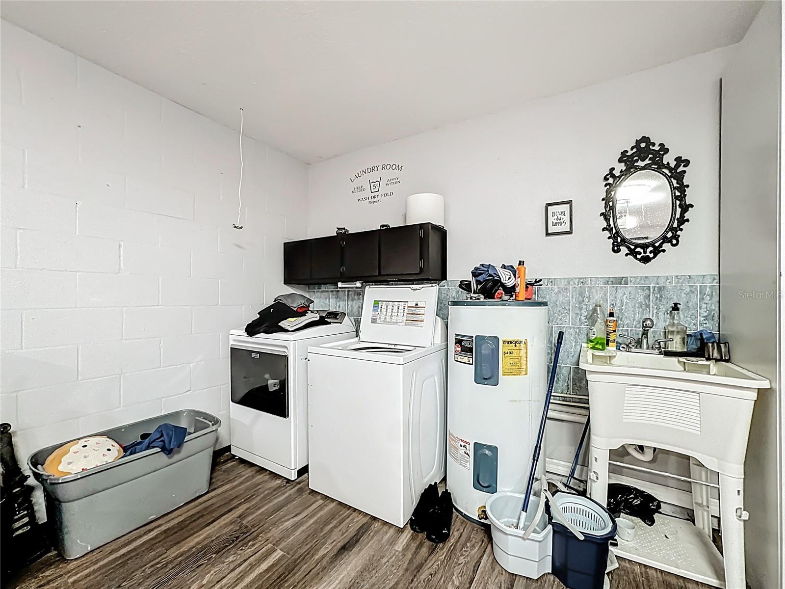 HIDDEN CREEK AT WEST LAKE - Residential