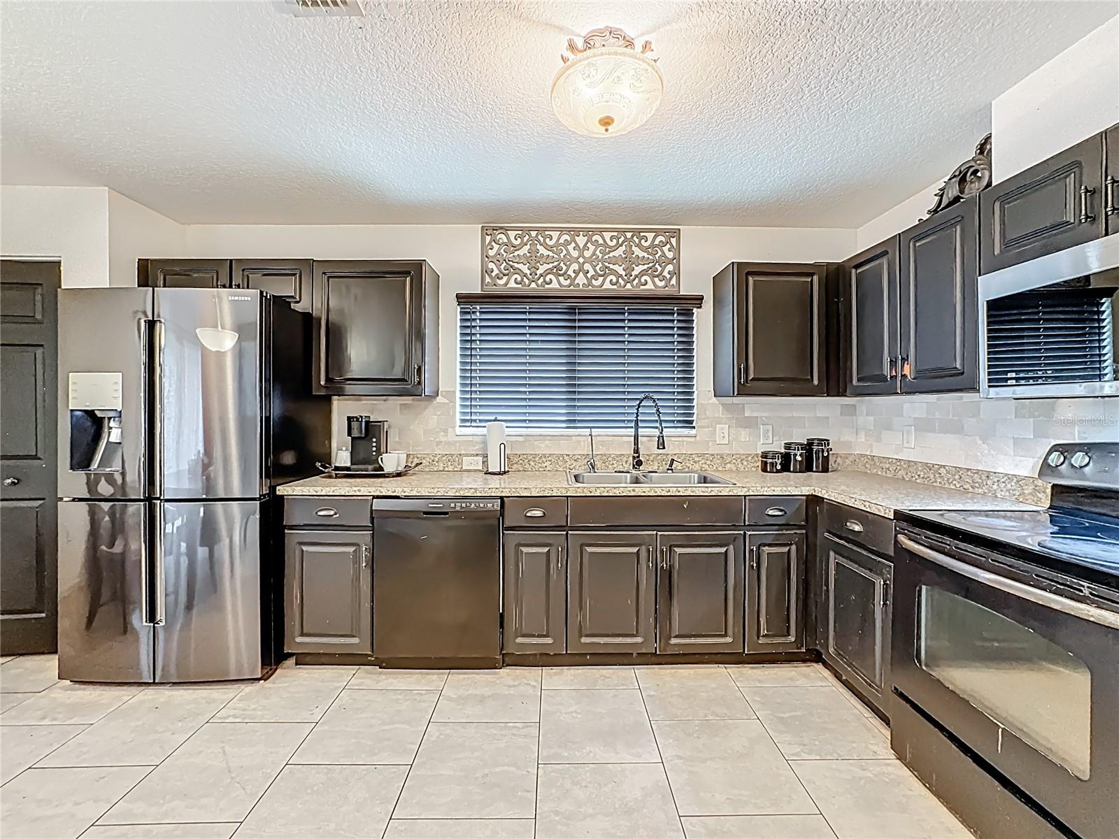 HIDDEN CREEK AT WEST LAKE - Residential