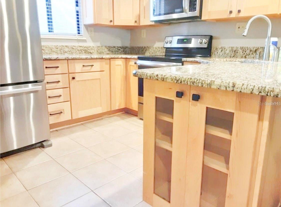 ONE THOUSAND OAKS - Residential