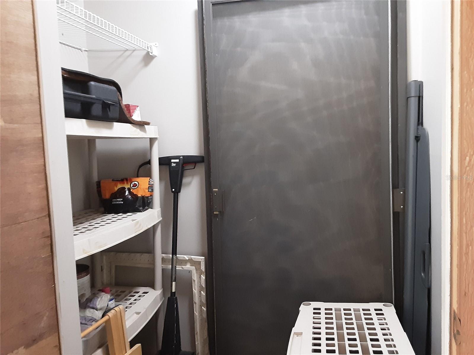 ONE THOUSAND OAKS - Residential