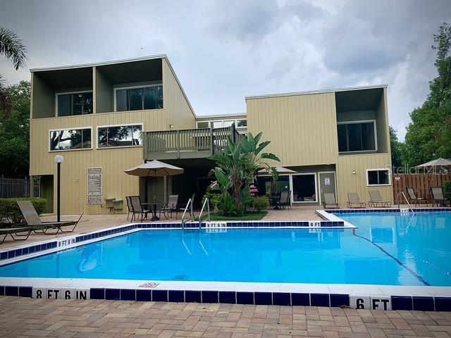 ONE THOUSAND OAKS - Residential