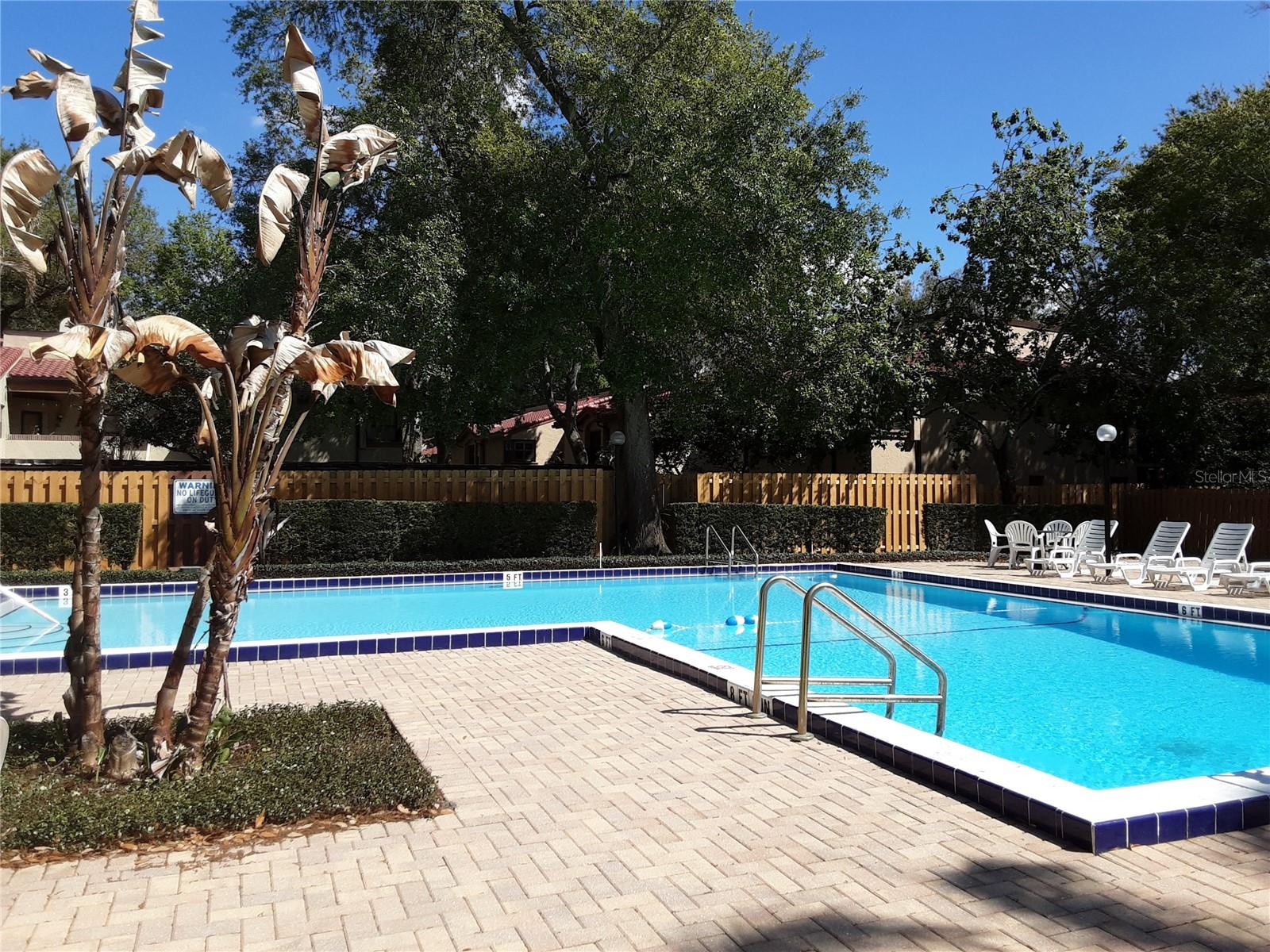 ONE THOUSAND OAKS - Residential