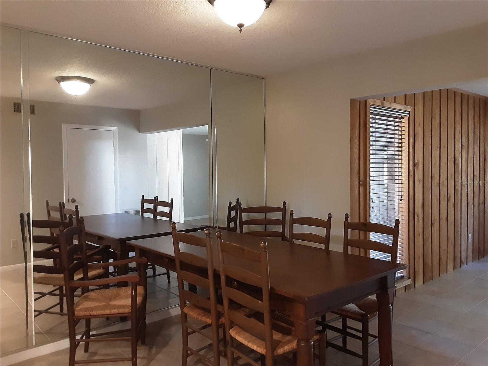 ONE THOUSAND OAKS - Residential