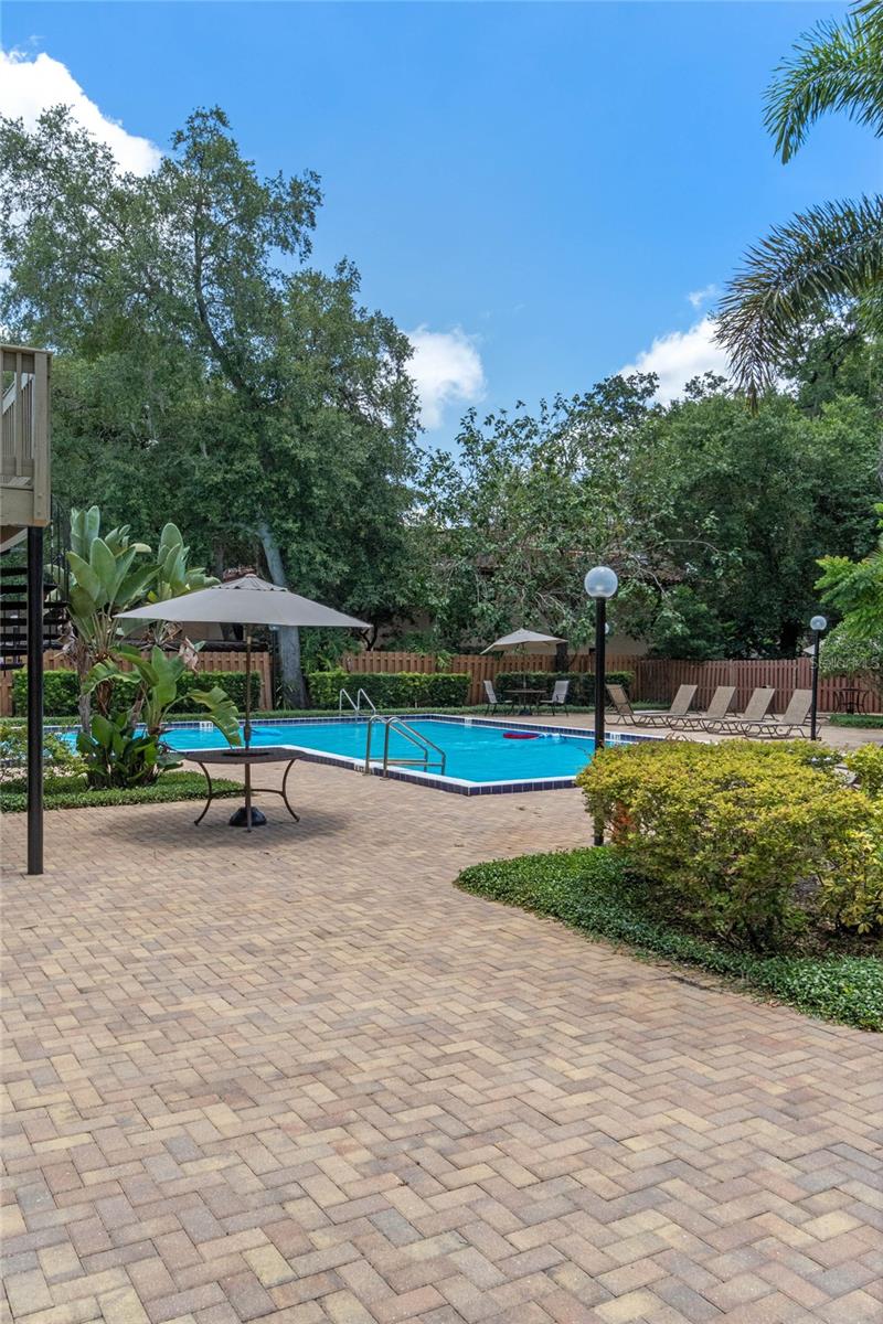 ONE THOUSAND OAKS - Residential