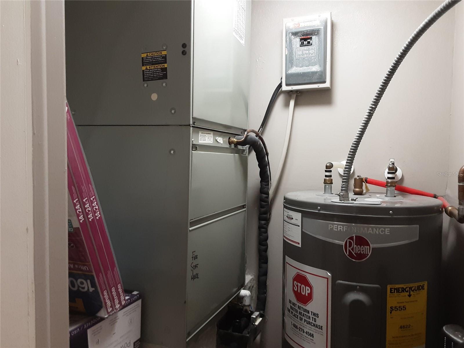 ONE THOUSAND OAKS - Residential