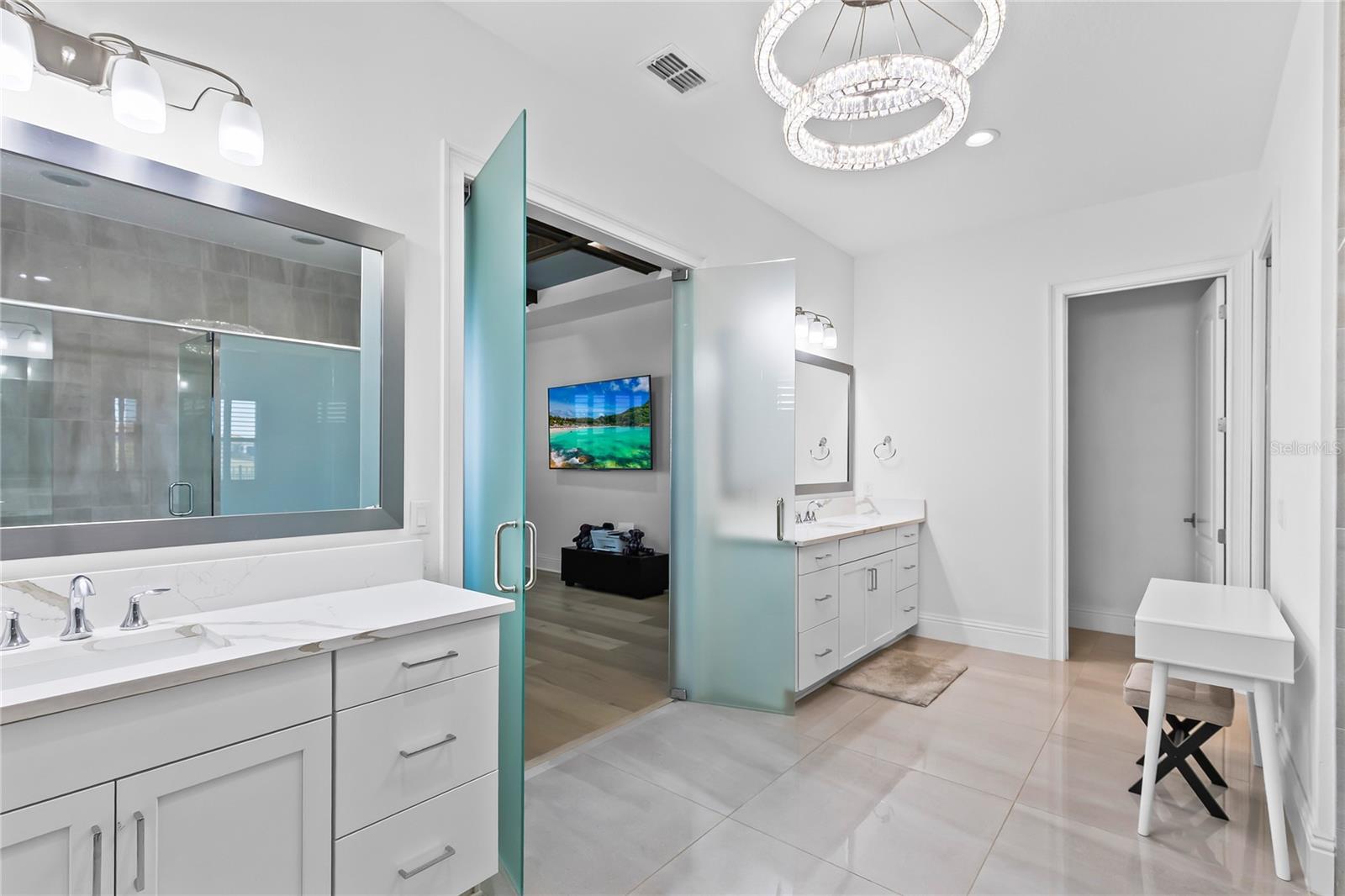 EAGLE CREEK - Residential