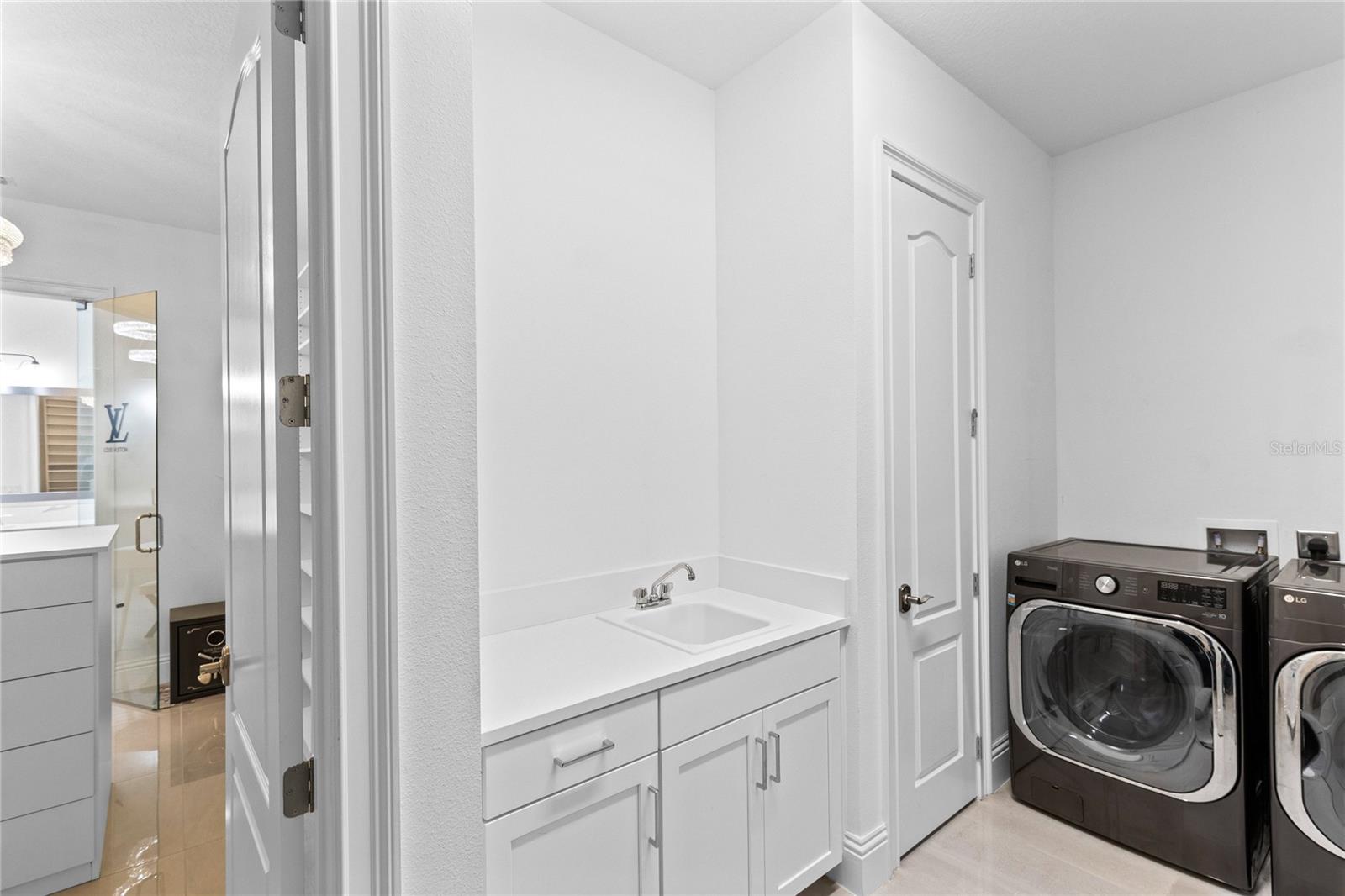 EAGLE CREEK - Residential