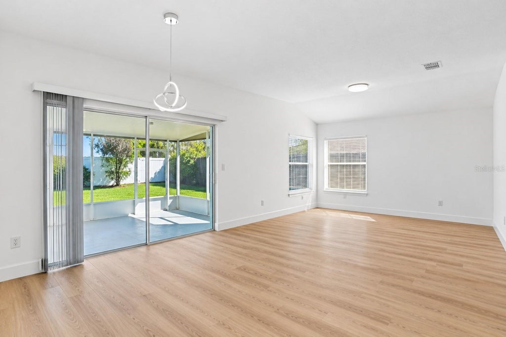 Photo of 573 Short Pine Circle, Orlando, FL 32807 (MLS # O6452306)