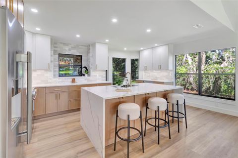 Tiny photo for 10547 Lakeshore Drive, Clermont, FL 34711 (MLS # G5114373)