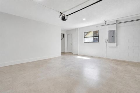 Tiny photo for 10547 Lakeshore Drive, Clermont, FL 34711 (MLS # G5114373)