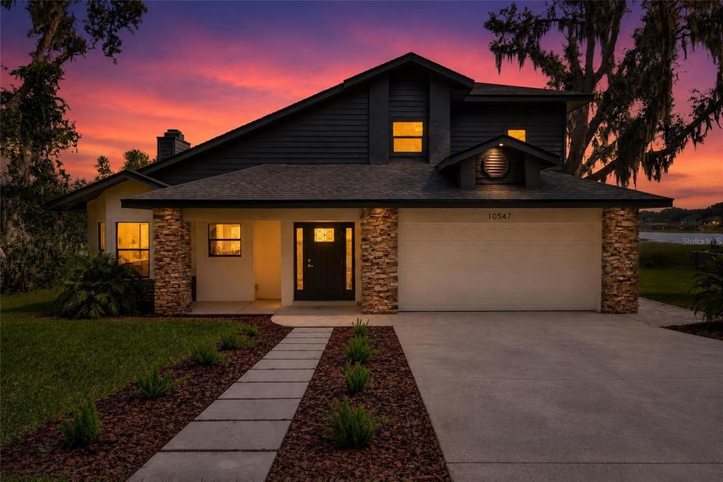 Photo of 10547 Lakeshore Drive, Clermont, FL 34711 (MLS # G5114373)