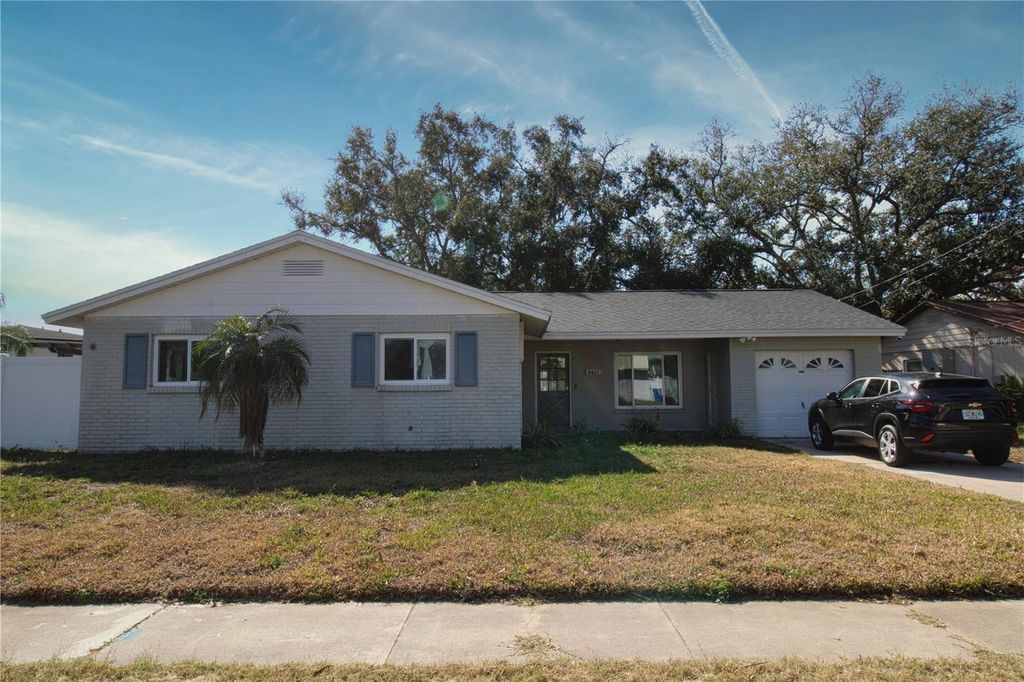 Photo of 8317 Boxwood Drive, Tampa, FL 33615 (MLS # TB8468805)